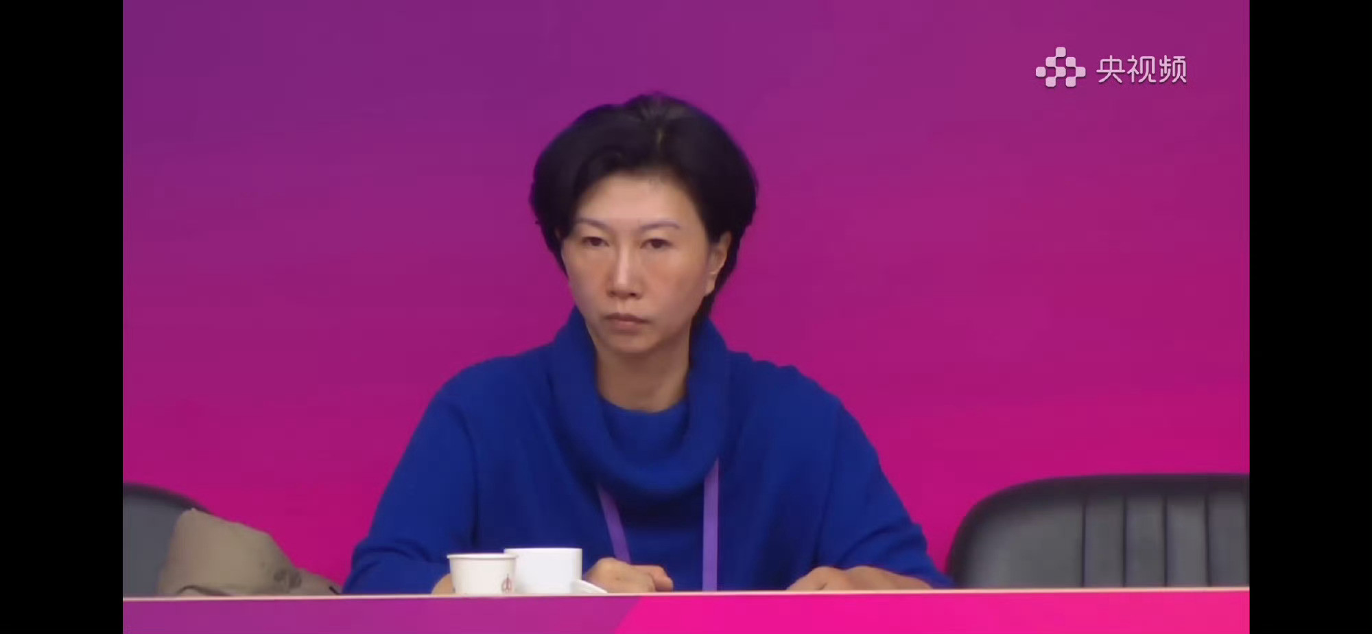 李珊：“树挪死，人挪活。”一个好的俱乐部，应该去培养人、托举人，让运动员“绽放”