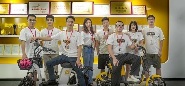 这对“学霸夫妻”：同时考上华中科技大学，携手创业，如今公司估值数亿元！钱建安出