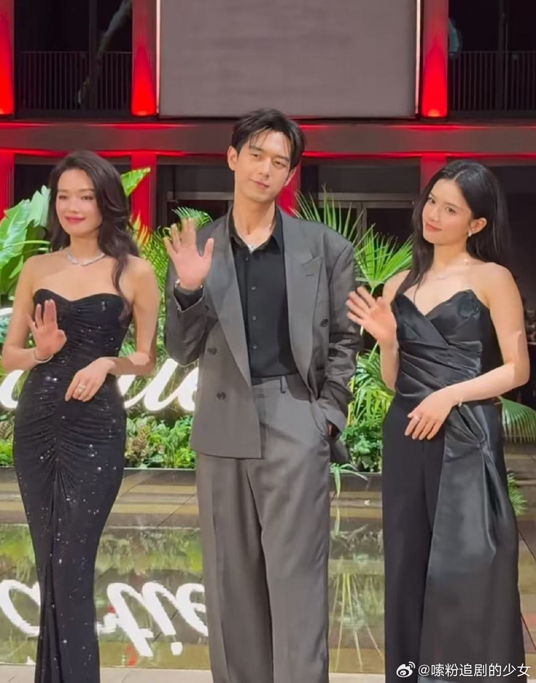 李现舒淇张婧仪同框李现舒淇张婧仪同框！李现舒淇张婧仪活动同框​​​