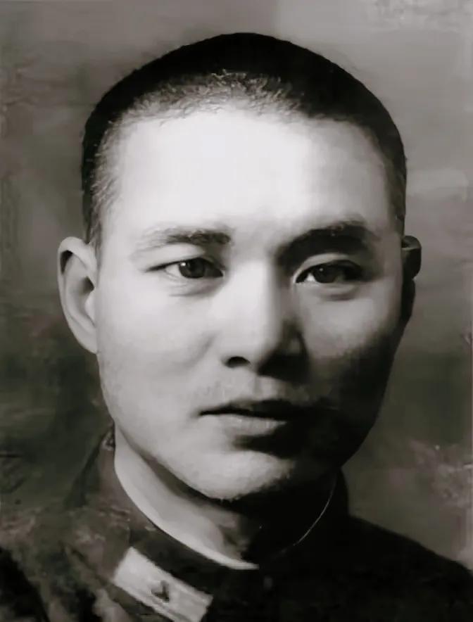 1980年，沈醉到香港看望改嫁前妻，栗燕萍惊慌地嘱咐现任丈夫：“他若抽我耳光，你