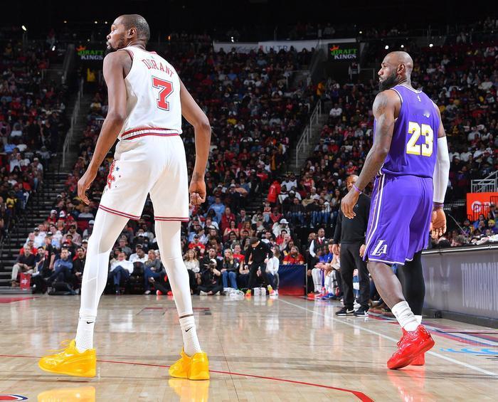 湖人怎么没想到，季后赛首轮打火箭面临二选一难题！第一个，如何限制杜兰特？关于这