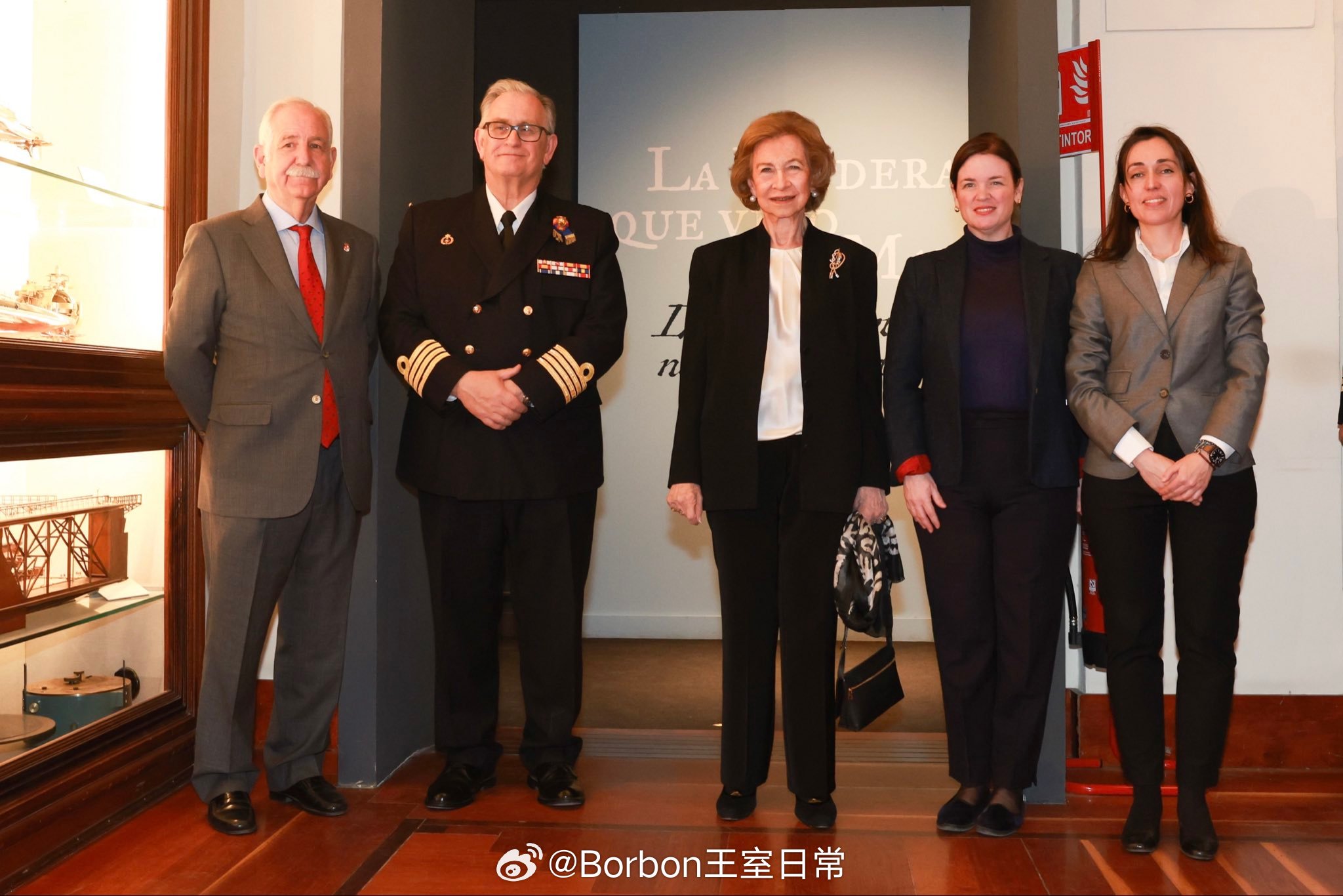 西班牙王室3月3日和4日，伊莲娜公主和索菲亚王后前后脚访问马德里海军博物馆，参