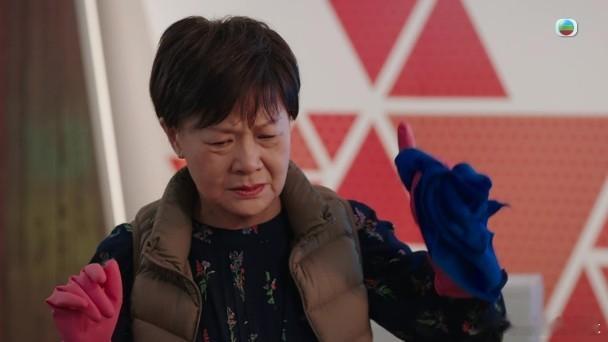 無綫劇集《非份之罪》昨晚（17日）播出一集中，有「TVB黃金綠葉」之稱的羅冠蘭