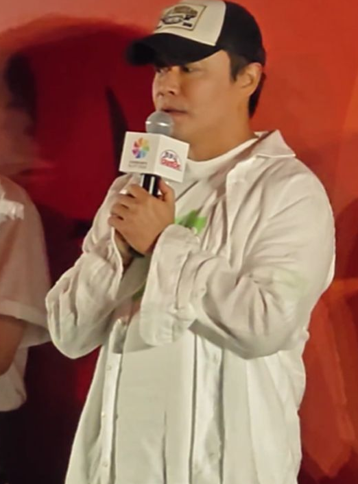 陈思诚说自己不是哭穷，不是卖惨，是真认了！1500万就是中国电影的存亡线