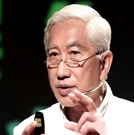 清华教授一句话，戳破了科技圈最大的“皇帝新衣”。他说，我们费尽心机搞出来的智能