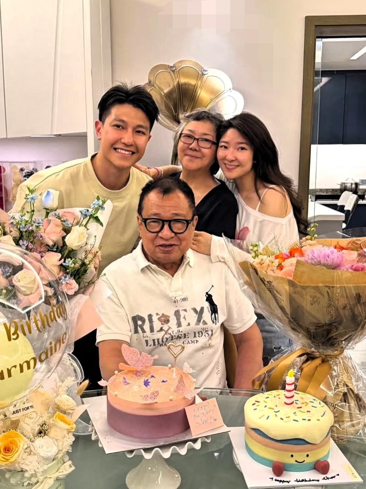 许绍雄的婚姻,告诉大家就算43岁结婚就算老婆二婚,还带个12岁儿子,但是日子