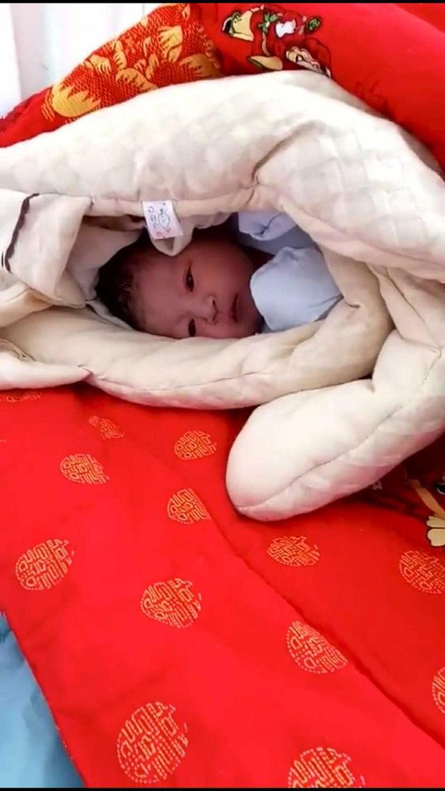 感谢菩萨保佑, 留级一周生产, 妈妈的小棉袄, 谁接2018必定如愿