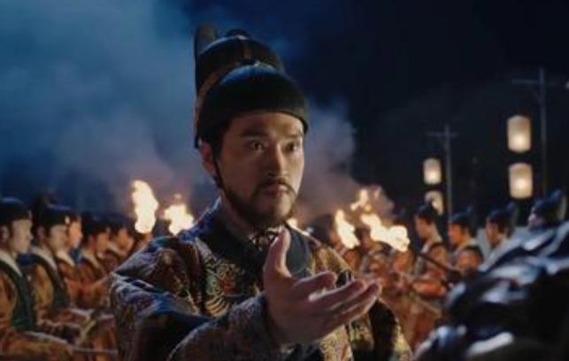 1423年，朱棣病重。他的三子朱高燧，趁四下无人，从怀里掏出事先准备好的毒药，掺