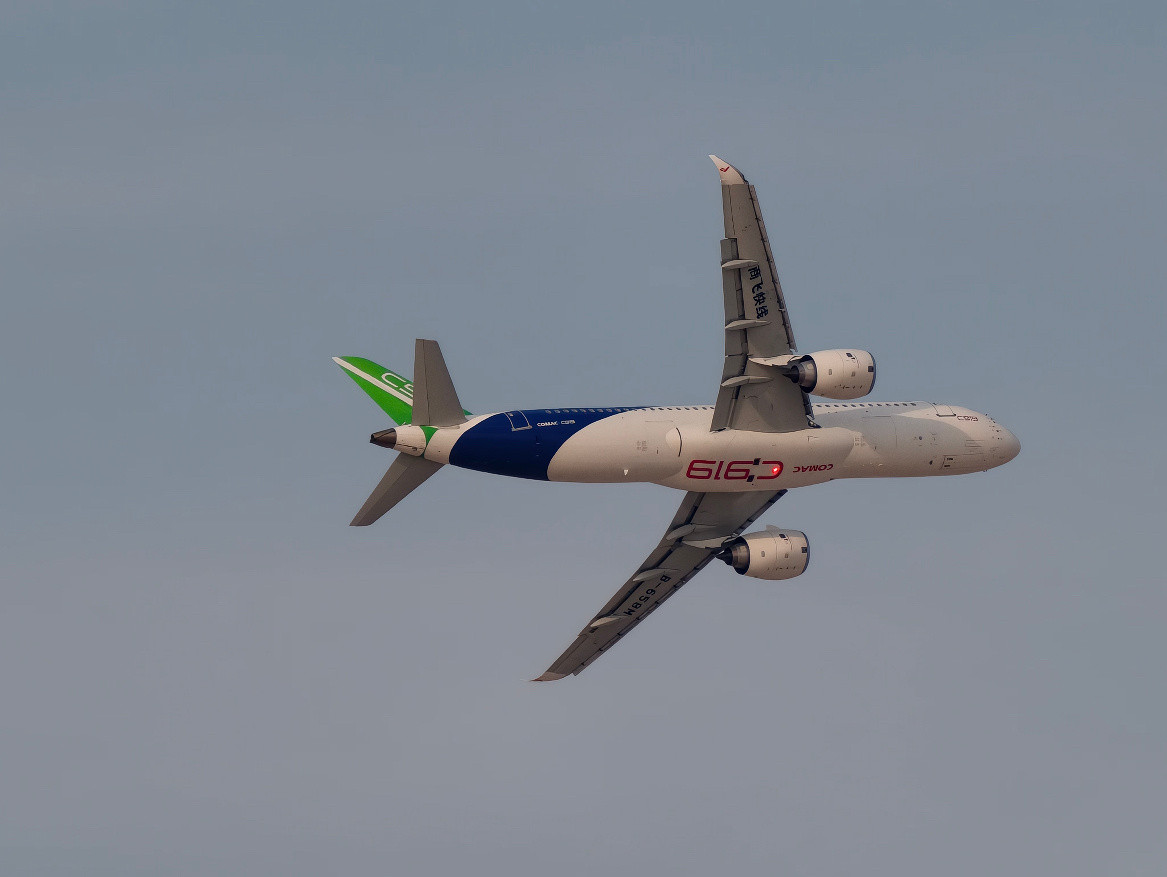 C919去参加迪拜航展了～帅啊～前几天终于坐了坐919：没有失望！完全可以和32