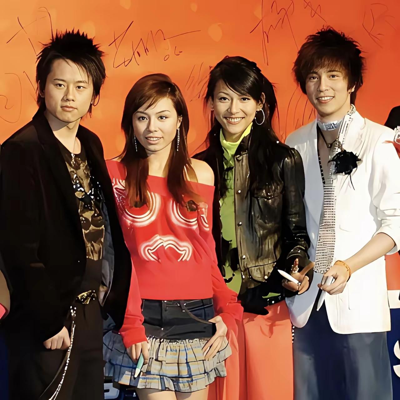 张杰到底有什么过人之处，让谢娜和段曦纷纷深陷舆论漩涡，音乐才华方面一般般，