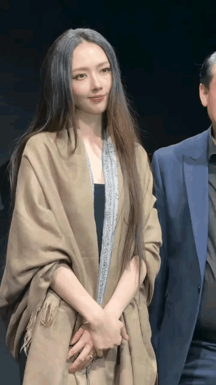 明眼人都看出来了，这次郭碧婷复出可没那么简单，还有人说女神好美，但在看来她变化可