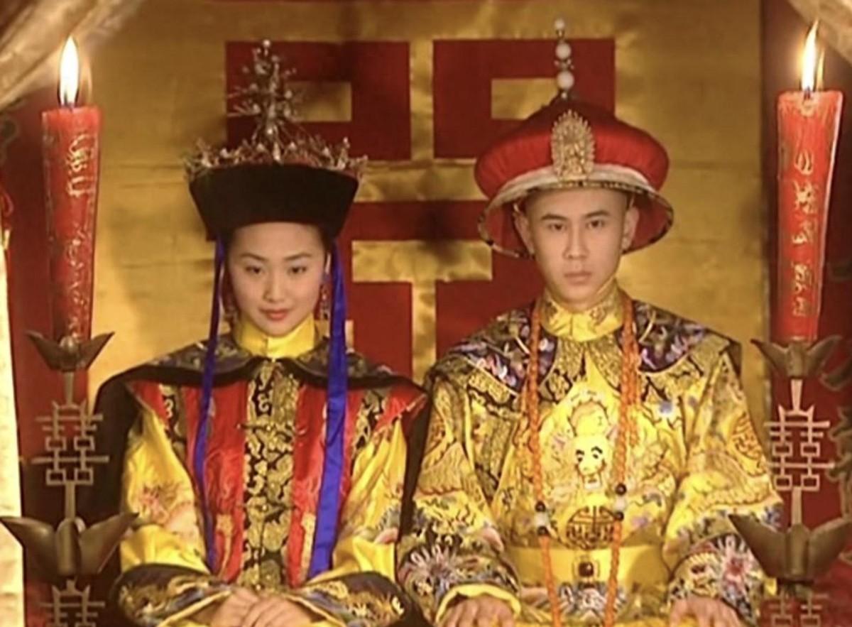 大清皇后孟古青被废回家生下龙子，皇帝欲迎她回宫，娘家威胁要出兵！1653年的迁