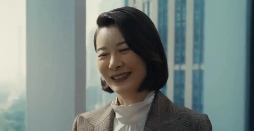 谁家好人2025年还敢“夜色正浓”？疯了！别再跟我扯什么都市剧职场斗争了，那