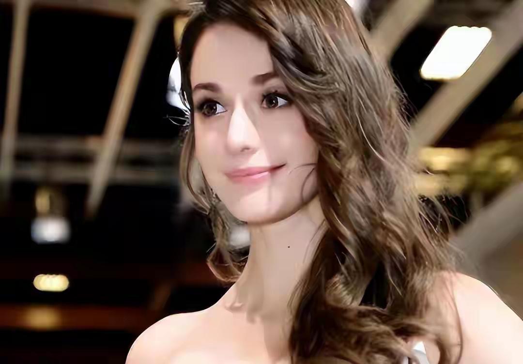 这个40岁的宝妈，当年是乌克兰艺术体操圈的“小魔王”？1991年那会，瑞莎