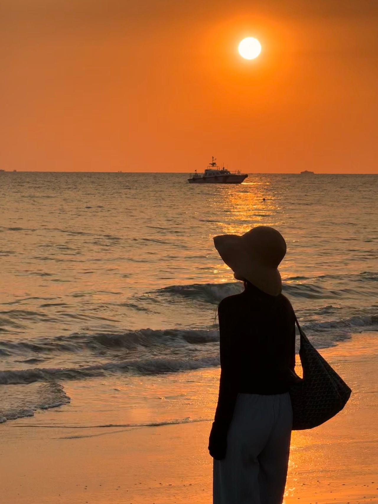 发现一个很玄的规律：“人生不能太圆满，夫妻恩爱的，可能是半路夫妻。夫妻不和的，
