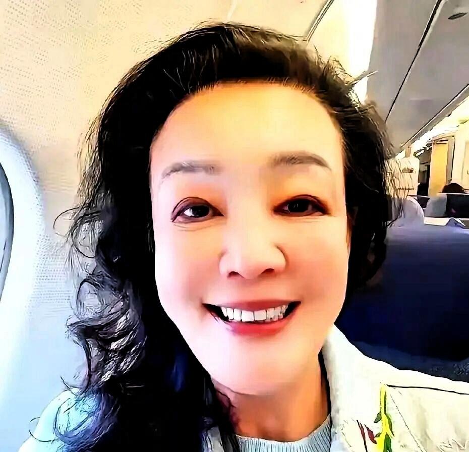 兰姐如今的态度，真的越来越让人看不懂了，当初汪宝儿刚出生时，兰姐简直把这个孙子宠