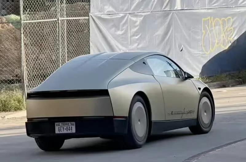 特斯拉Cybercab（Robotaxi无人驾驶出租车），专为无人驾驶出行而打造