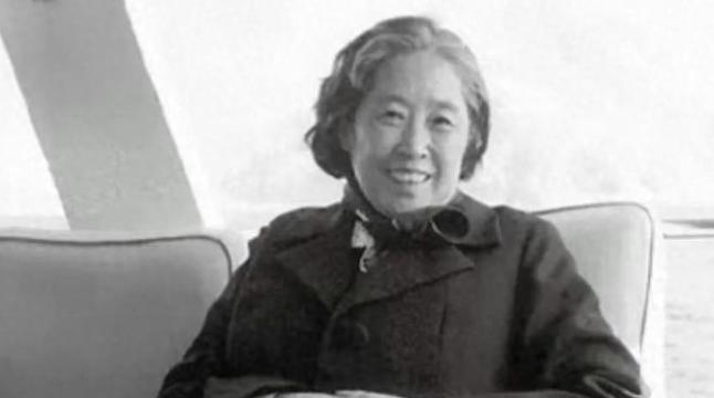 1979年，王光美终于走出了监狱，令她没想到的是，第一个来拜访的人，竟是毛主席昔