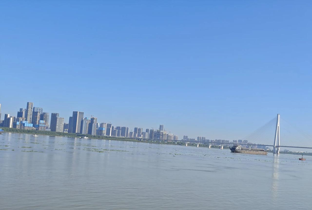 重磅！华为AI首席科学家李银川转战具身智能赛道，中国AI创业进入硬核时代
