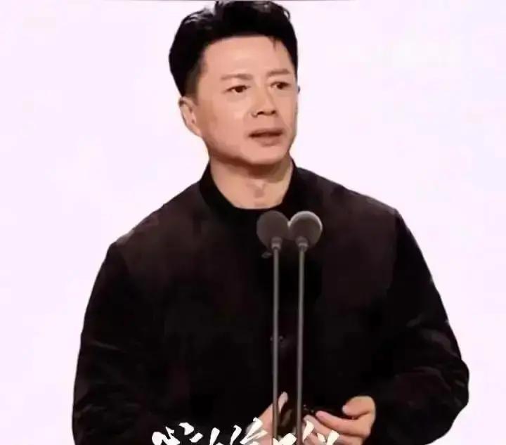 王宝强段奕宏新公司一落地就宣布五年不分红，所有钱砸给新人拍片。我第一反应是这俩