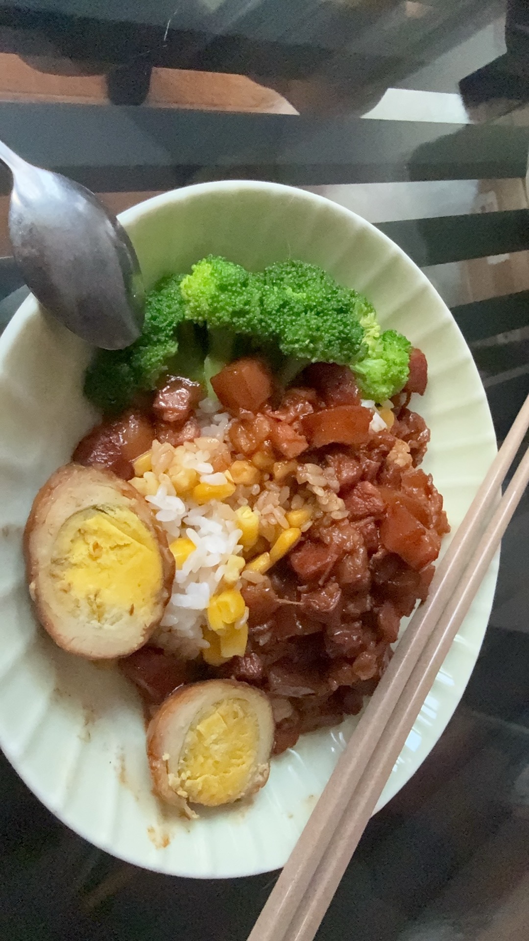 我妈今天做的卤肉饭也太好吃了