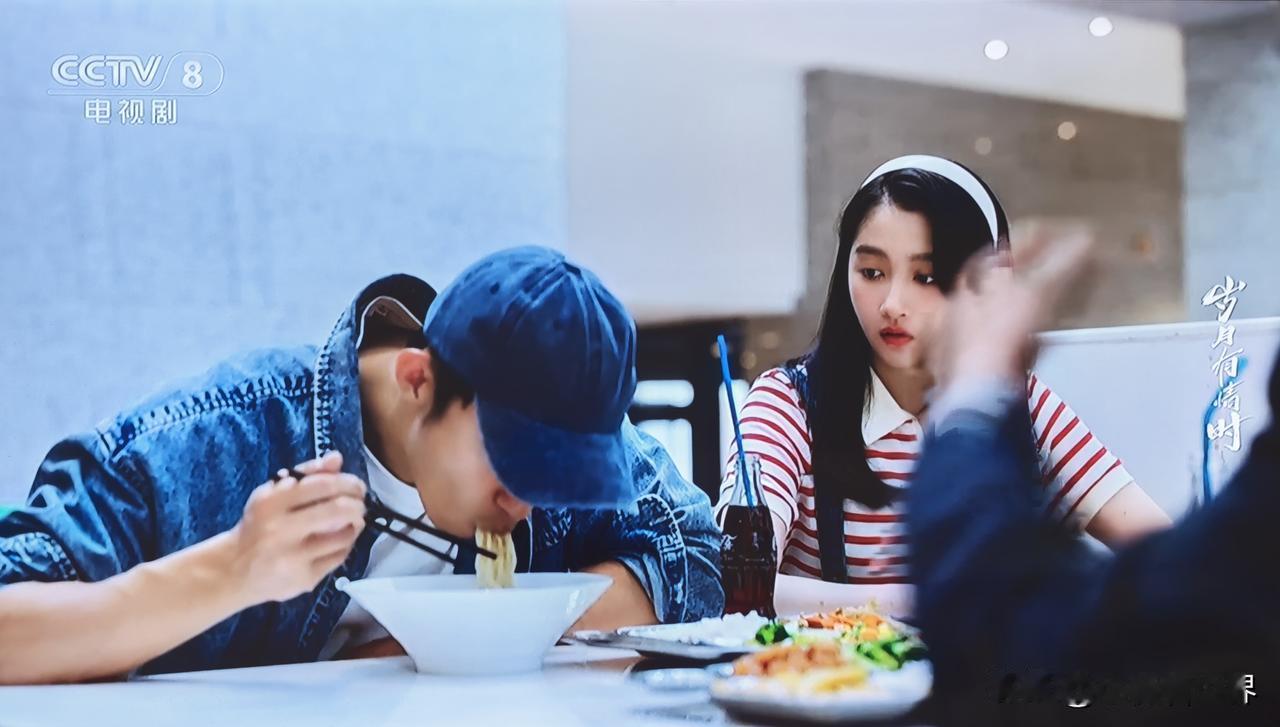 她考上了上海的名牌大学，他却还在少管所接受教育，这样的两个人能有未来吗？《岁