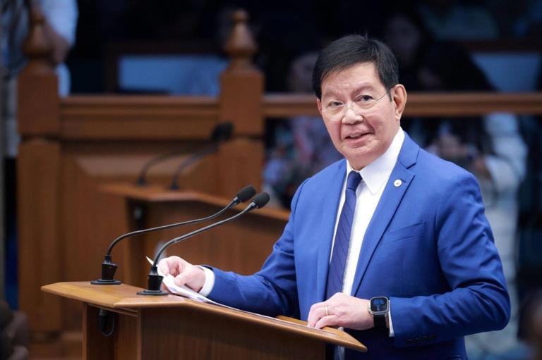 拉克森为何站出来？8月13日，菲参议员拉克森再次呼吁废除国家预算中的“领导基金