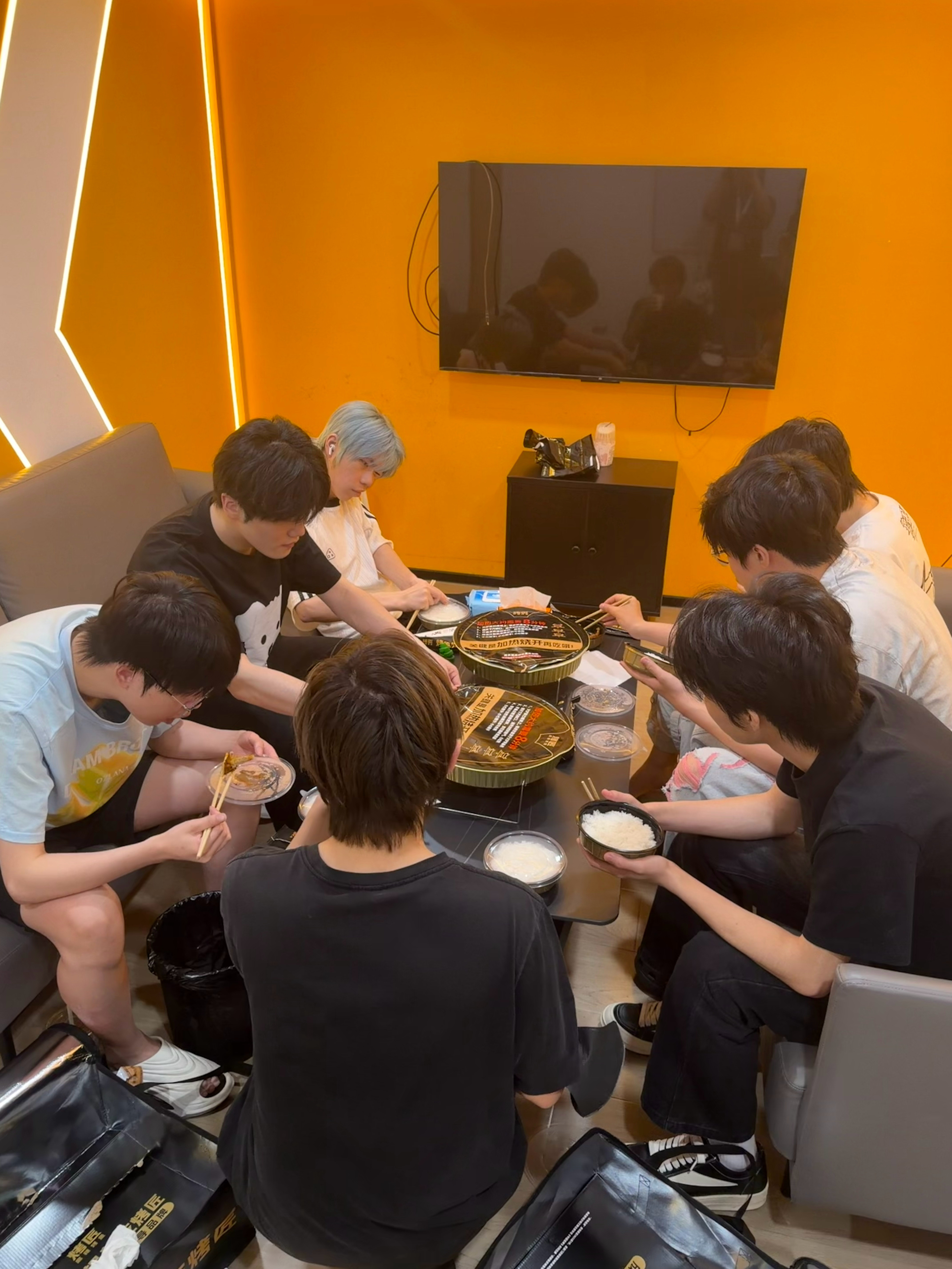 rsg燃动盛夏✨大果的碎碎念好吃，爱吃，多吃rsg电竞俱乐部虎狼之师势不可