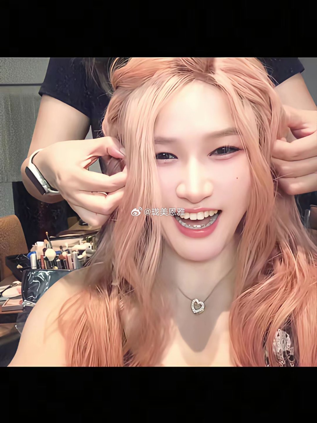 这就是神奇的东亚易容术嘛？甜妹：你就说抗不抗揍吧？