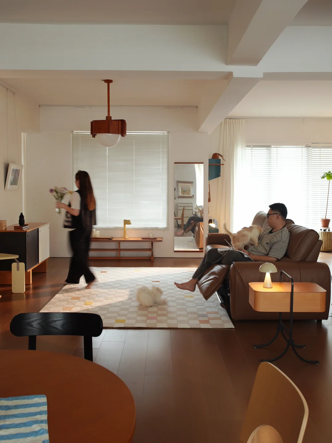 已婚生活， 两人两宠这就是理想的家🧺