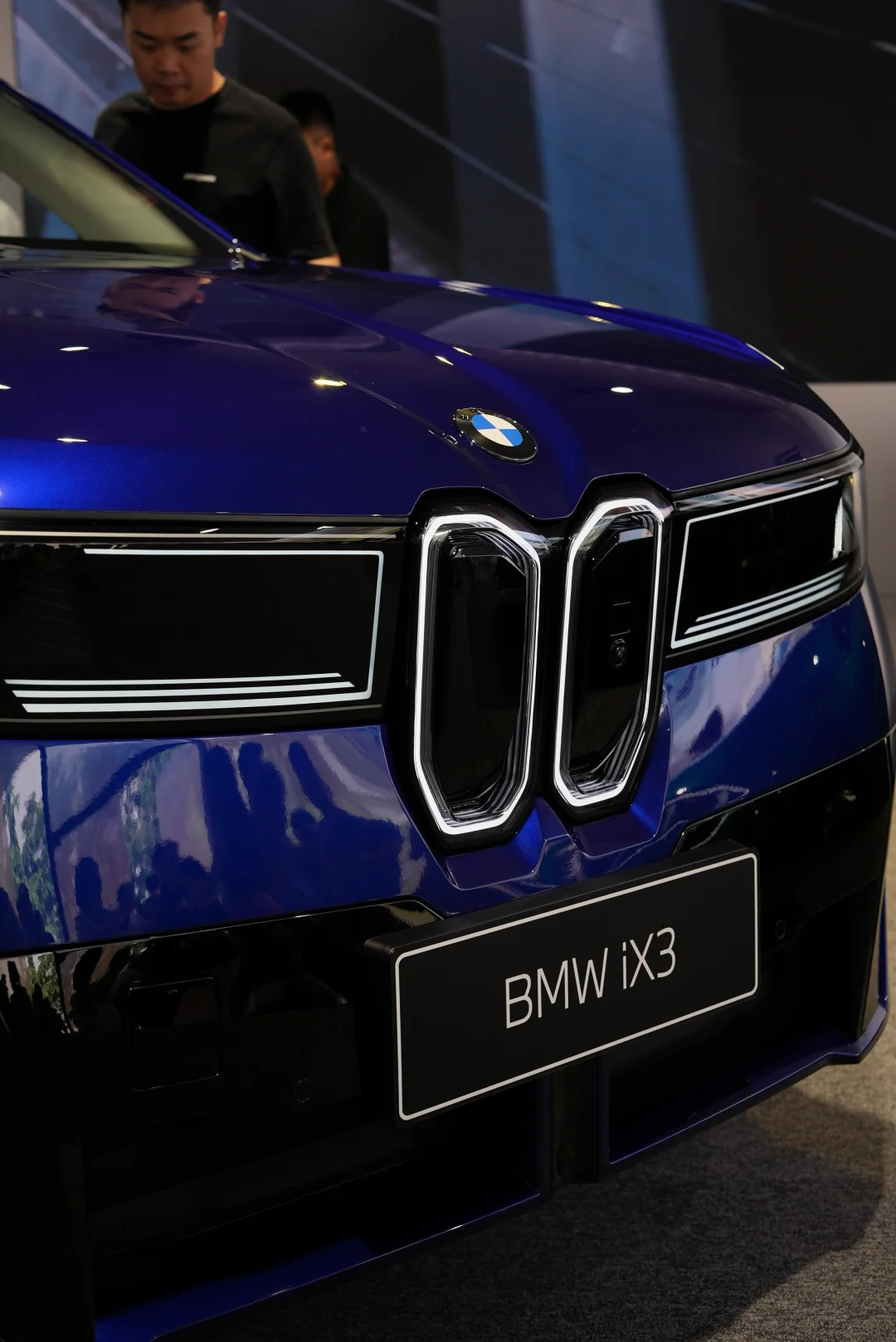 成都首秀🔥新世代 BMW iX3 长轴距版来袭⁉️