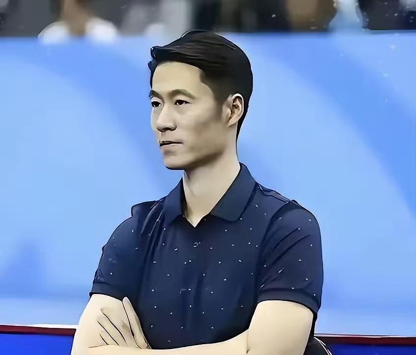 总决赛之后，王励勤终于动手了，开始了大刀阔斧的“改革”1、公开竞聘国乒主教练