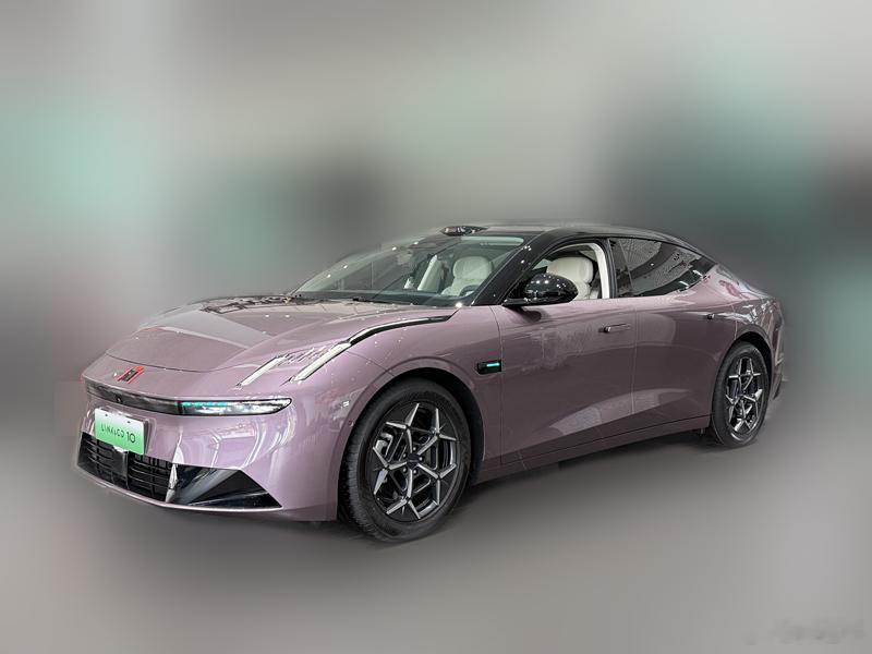 领克10EM-P销售反馈：1，这是当地唯一一家领克中心，最近进店量每天7~9批次