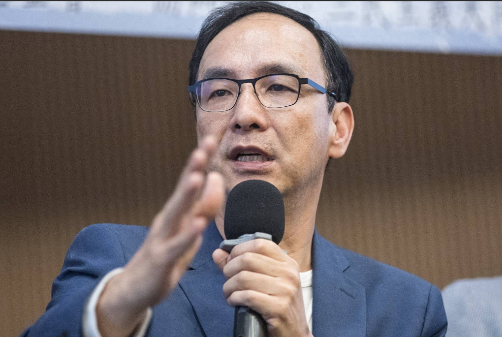 新加坡联合早报今日报道：“国民党主席朱立伦以纳粹领袖希特勒类比赖清德后，德国在台