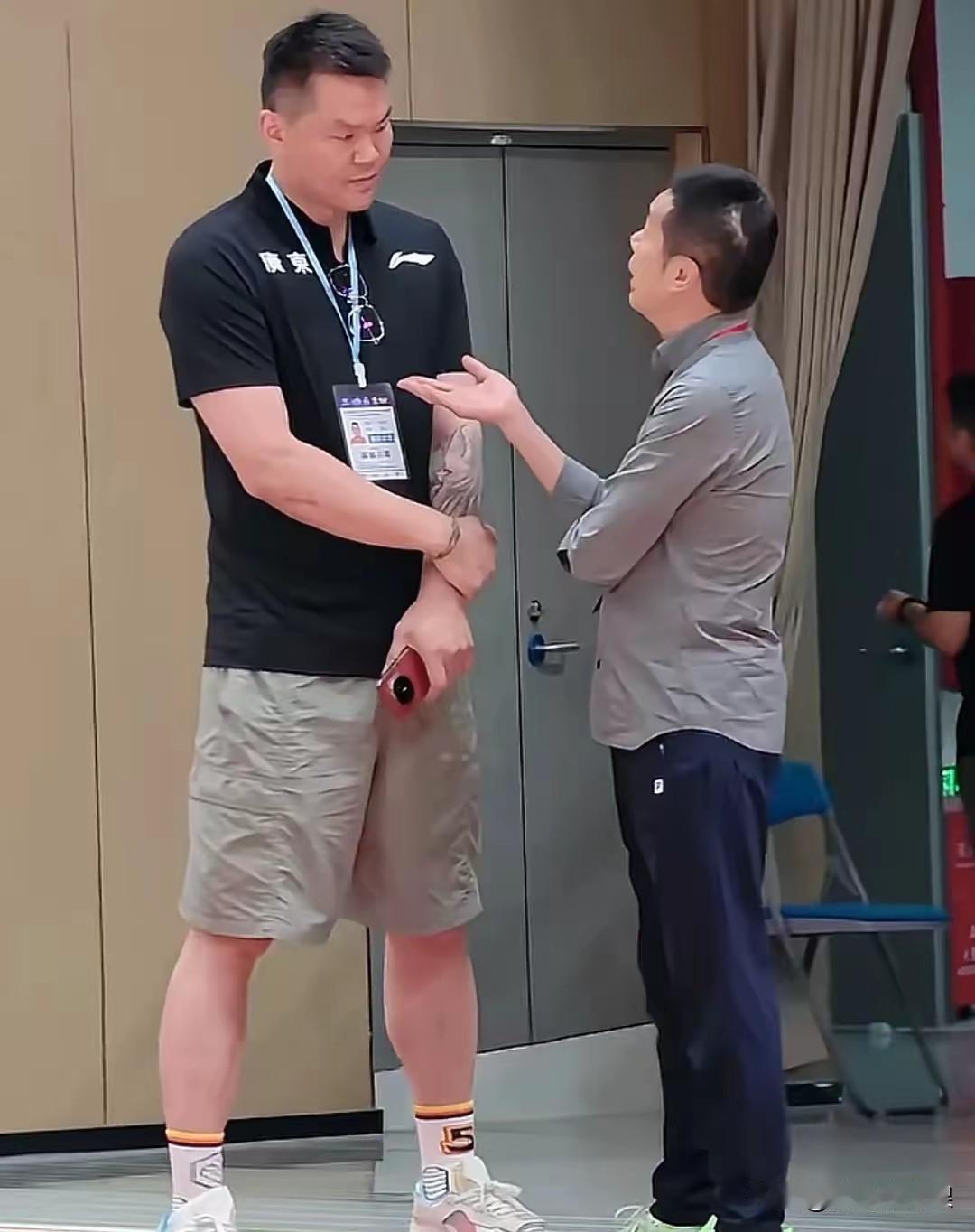 广东队新赛季继续加大投入，目标依然是冲击总冠军！据资深体育主播爆料，广东队新
