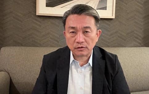 “台独”分子王定宇彻底急眼了！4月8日，根据媒体报道，面对国民党前“立委”郑