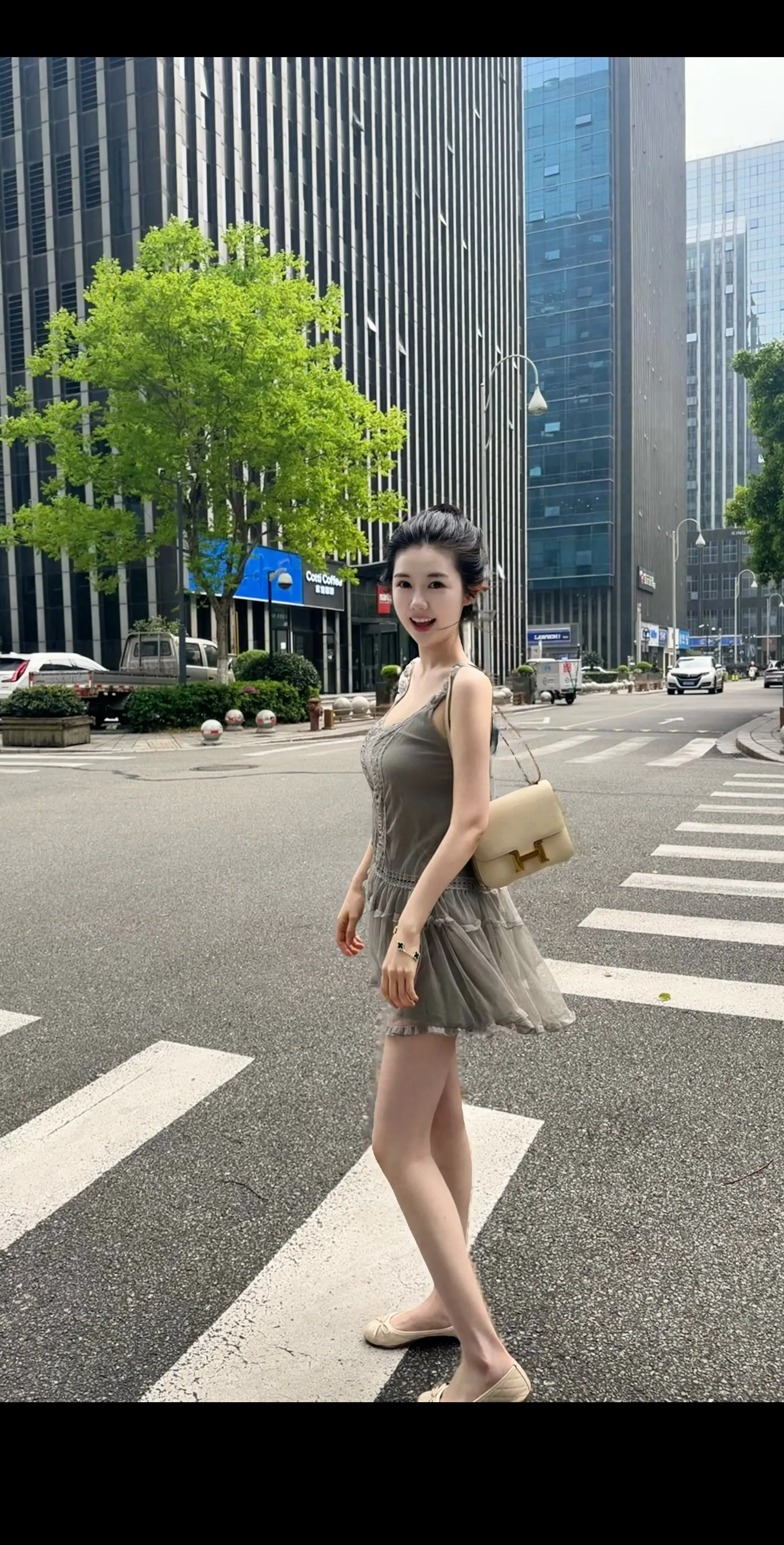 已经开始期待夏天了。