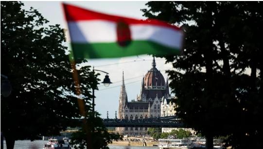 扎心了，匈牙利议会已经通过法案，决定冻结从乌克兰没收而来的4000万美元、350