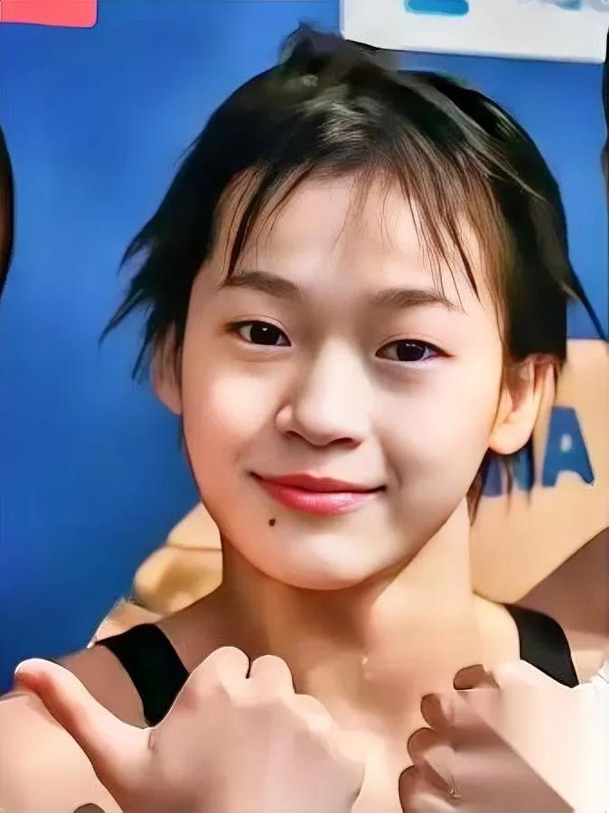 全红婵又上热搜!这次因为…国家体育总局公示表彰名单,婵宝名字赫然在列。这个1