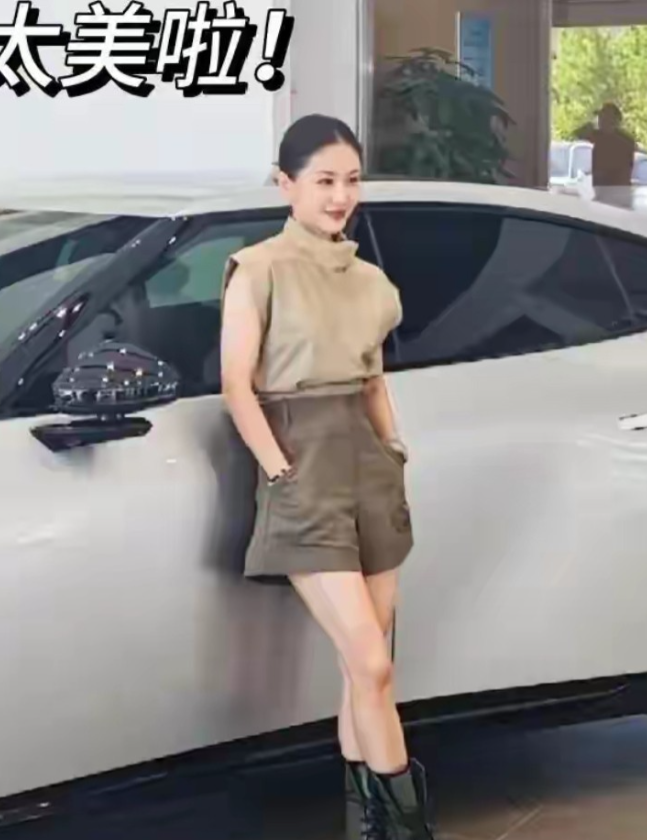 王子文北京提豪车，短裤秀长腿却现法令纹，孩子爸是谁？