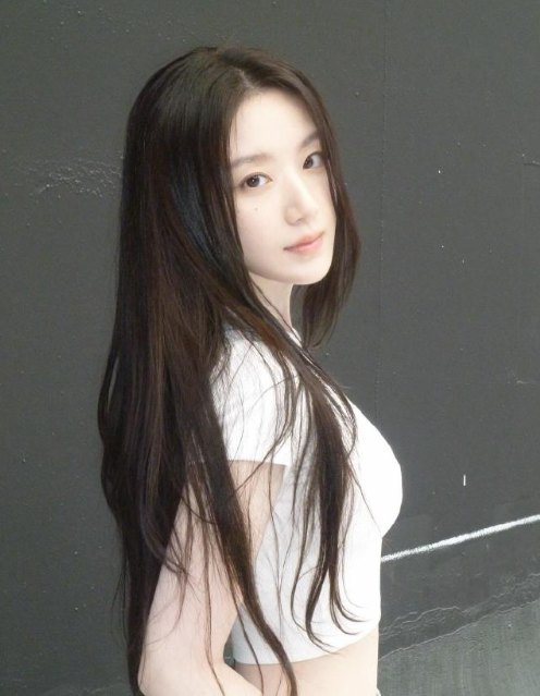 叶舒华的纯白茉莉花妆造，超可以的，nice！