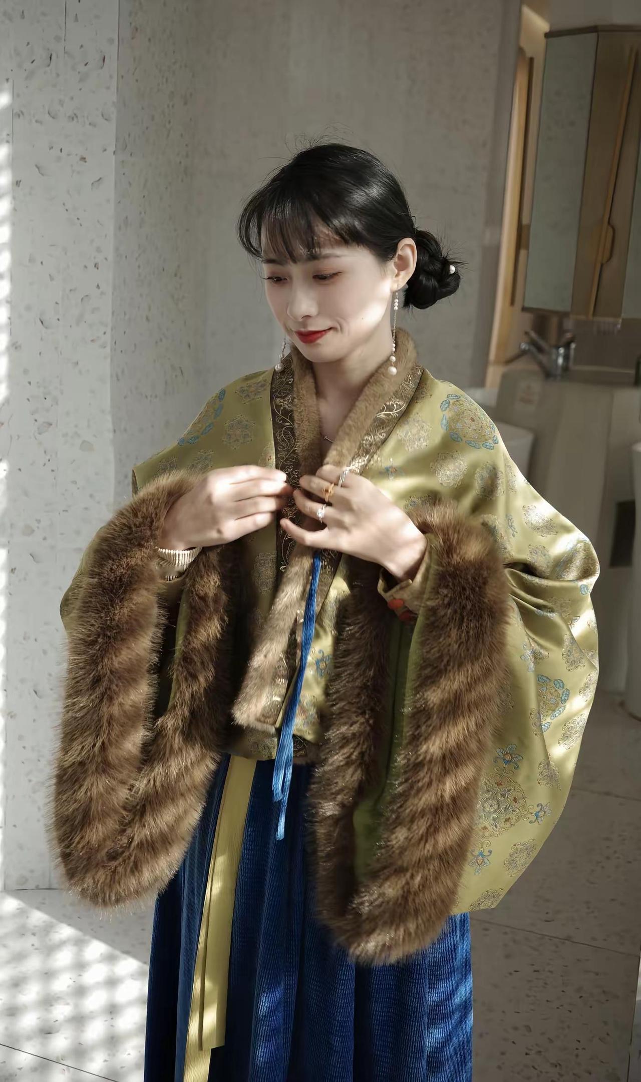 汉服日常｜今日大雪。裳宫语冬天汉服保暖汉服秋冬汉服