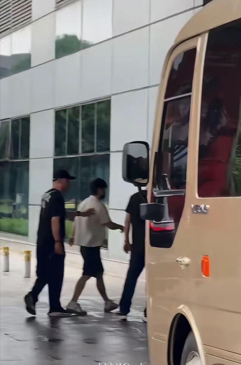7月20日新鲜的莎头返回北京了！昨天长沙全锦赛圆满落幕，今天莎头返回北京。莎莎