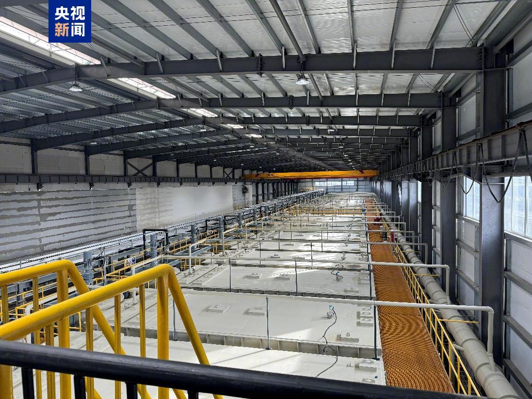 我国盐湖锂分离技术获突破, 万吨级产线建成