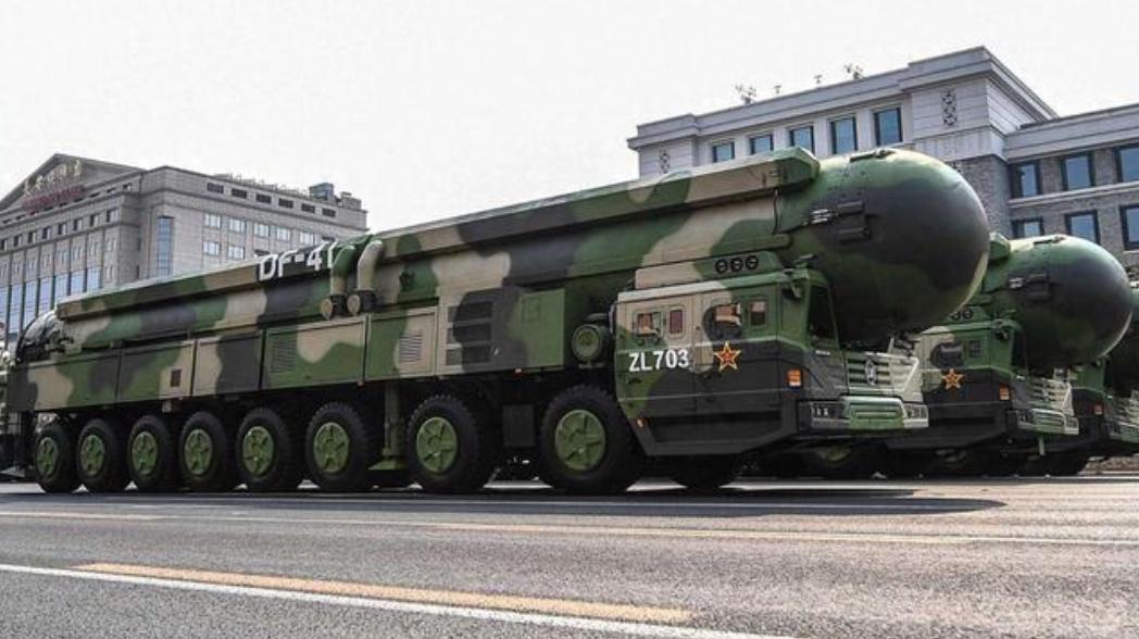 中美开战，美若使用声波武器，视为使用核武，原因是它比核武还狠，中国有核反击的权力