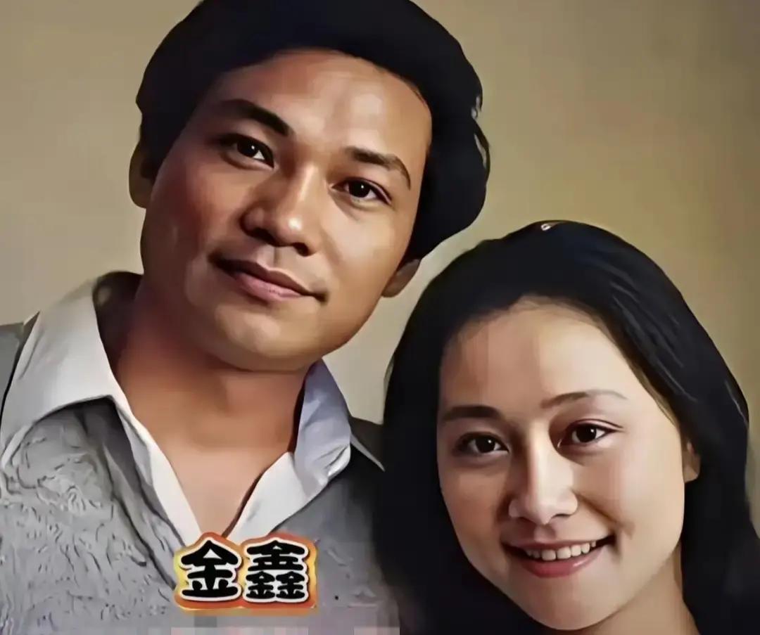 真正的默契，是连话筒高度都无需言语。陈道明和杜宪，这对璧人再次同框，不是在红毯