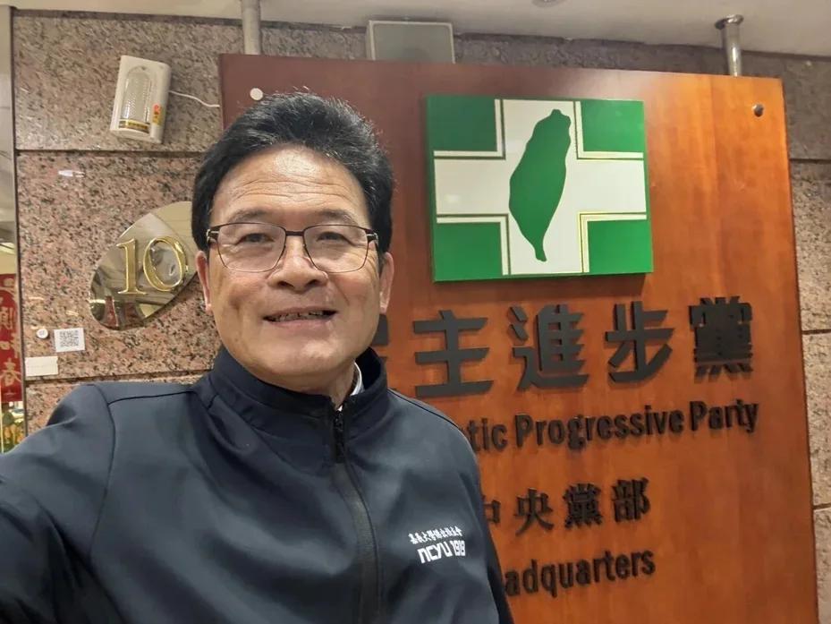 彰化县长选举绿营内讧再起，邱建富宣布：已经准备好了民进党前彰化市长邱建富虽在党