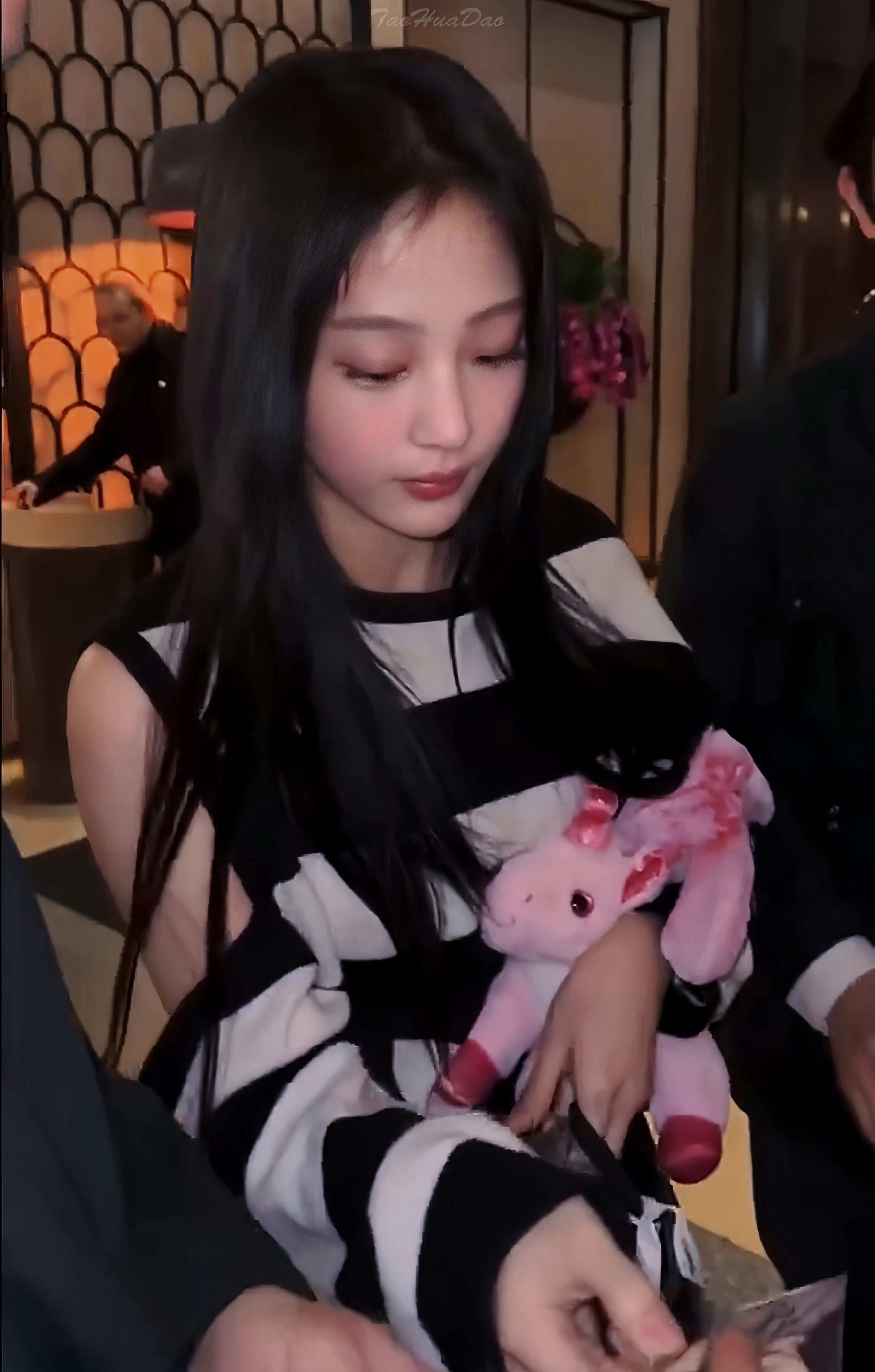 向世界分享一张我一直珍藏的MINJI