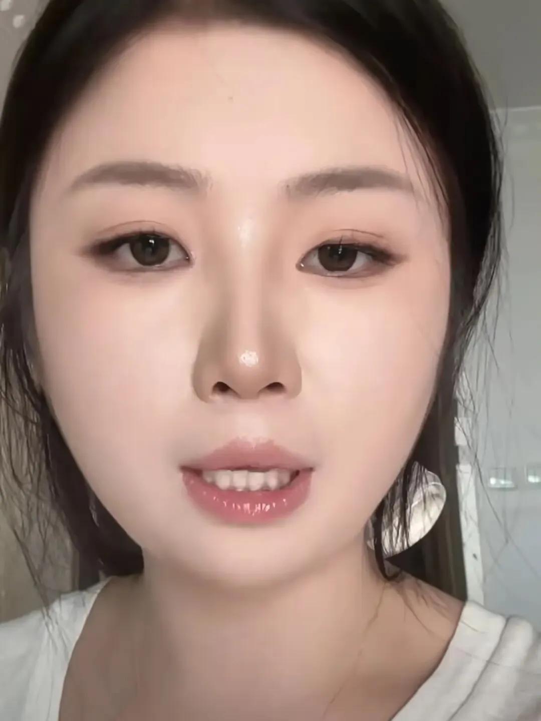 付女士修个手机，隐私就被看光了：你的手机里是不是也藏着不少秘密？维修的时候一定要