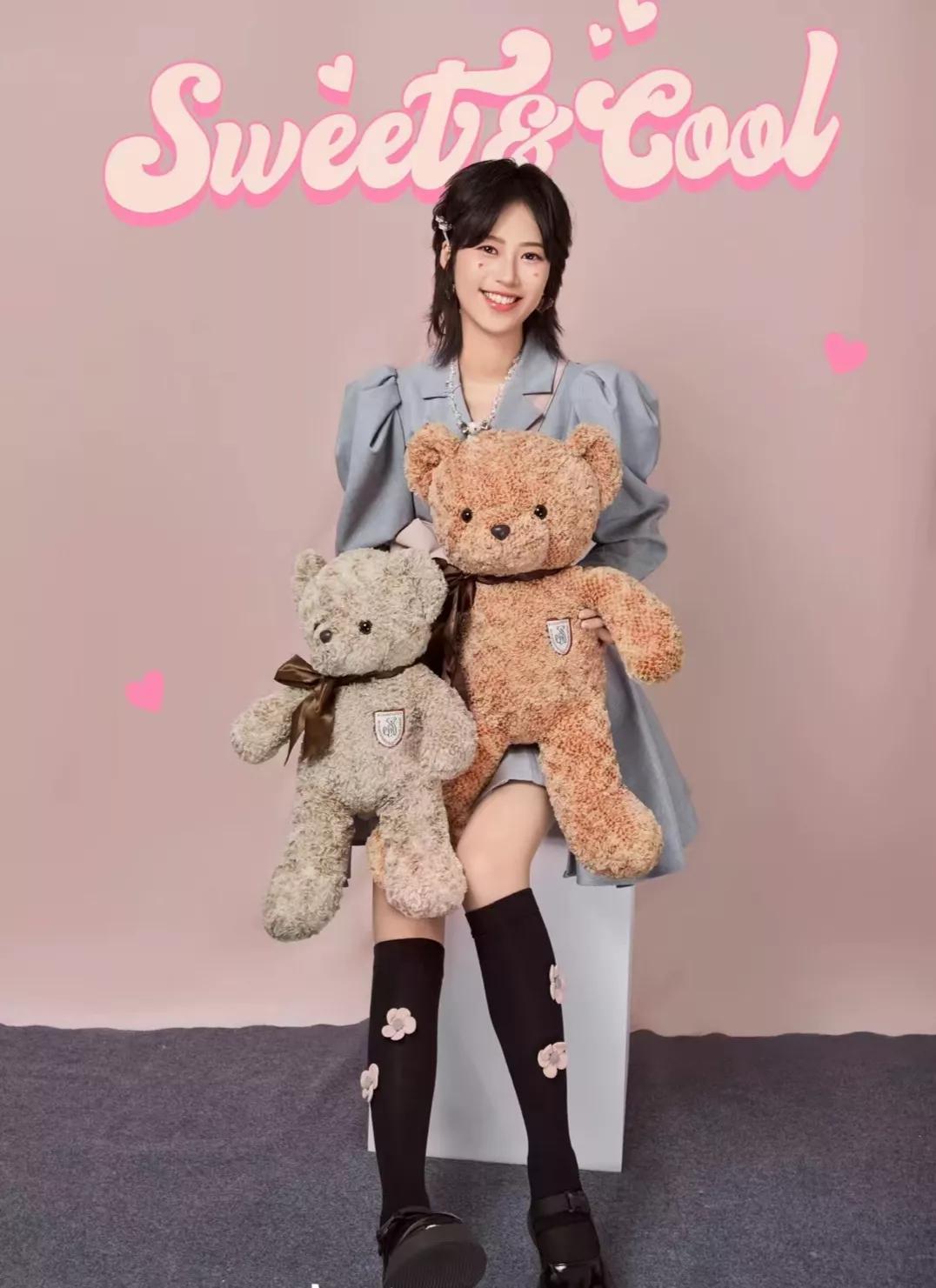 22岁美女“呆呆羊”抗癌1610天去世，17岁高二时患骨癌，她学习成绩优异，是语